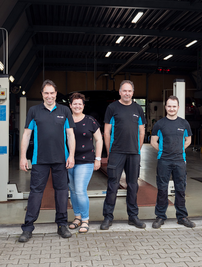 Teamfoto autobedrijf Winschoten